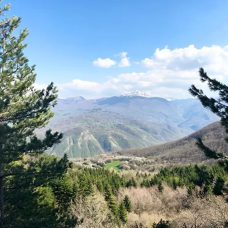 Monte Ventasso فندق مبيت وإفطار *